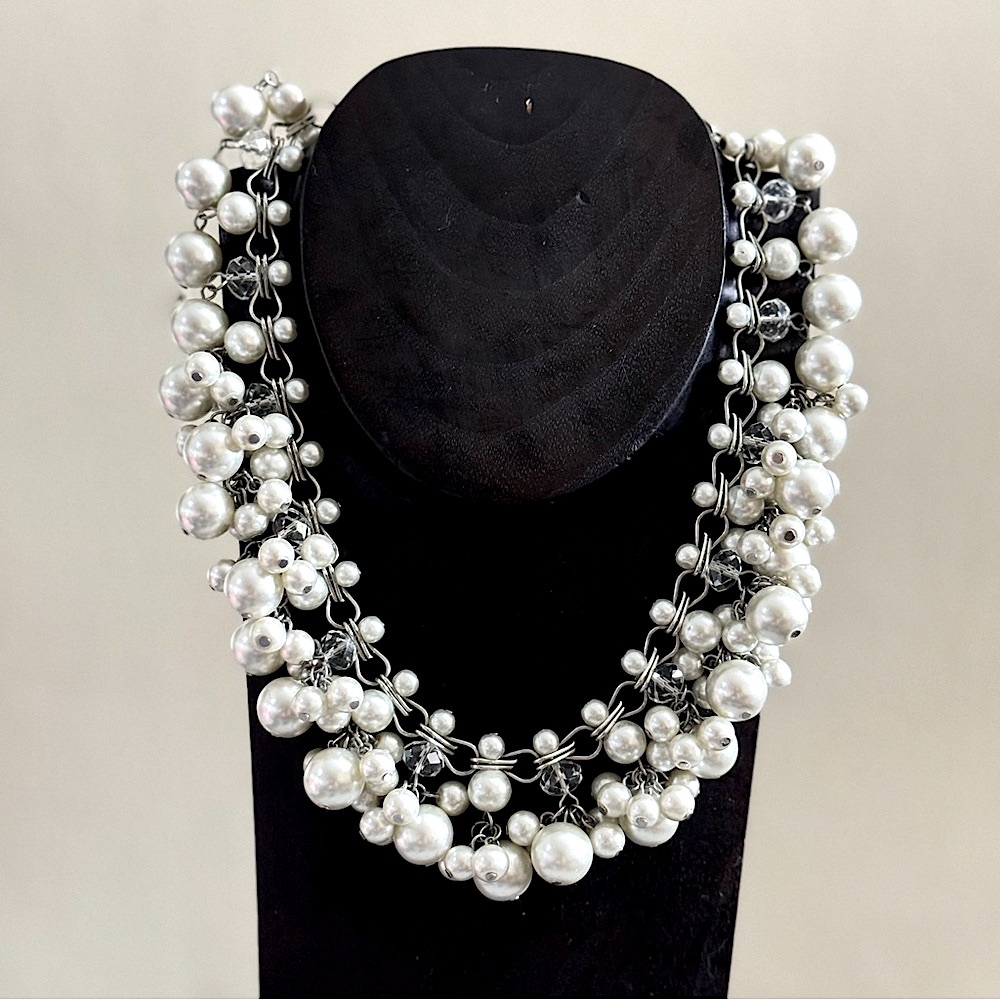Pearl Cluster Statement Necklace - image 1